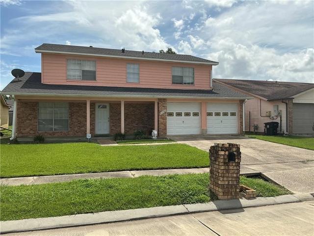 7230 Ridgefield Dr, New Orleans, LA 70128