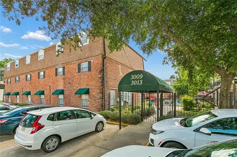 3013 Ridgelake Dr #207, Metairie, LA 70002