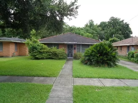 2028 Ellen Park Pl, New Orleans, LA 70131