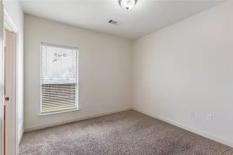 Bedroom - 32840 Fox Run Dr, Walker, LA 70785 photo 4 of 4