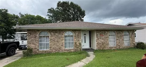 811 2nd Ave, Harvey, LA 70058