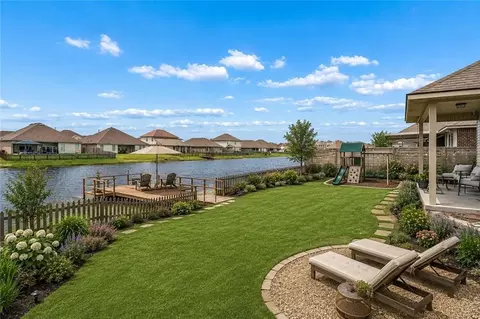 Exterior - 125 E Lake Ct, Slidell, LA 70461 photo 4 of 7
