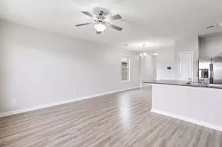 Living - 125 E Lake Ct, Slidell, LA 70461 photo 3 of 4