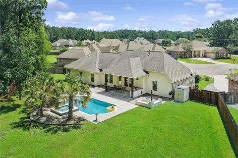 View/Area - 109 Sherry Ct, Covington, LA 70433 photo 3 of 4