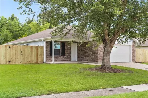 33 Clifford St, Westwego, LA 70094