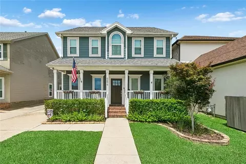6696 Bellaire Dr, New Orleans, LA 70124