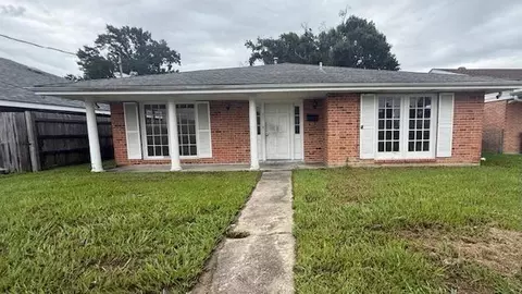 2212 Delaware Ave, Kenner, LA 70065