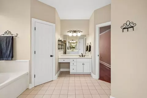 Entry Way - 1263 Springwater Dr, Mandeville, LA 70471 photo 3 of 4
