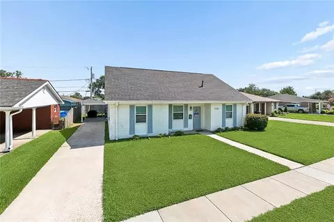 7701 Wilson St, Harahan, LA 70123