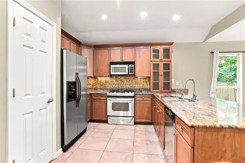 Kitchen - 3325 Bridge St, Slidell, LA 70458 photo 1 of 1