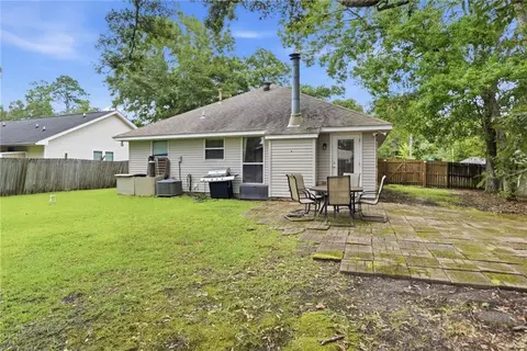 Exterior - 3325 Bridge St, Slidell, LA 70458 photo 7 of 8
