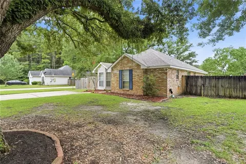 Exterior - 3325 Bridge St, Slidell, LA 70458 photo 3 of 8