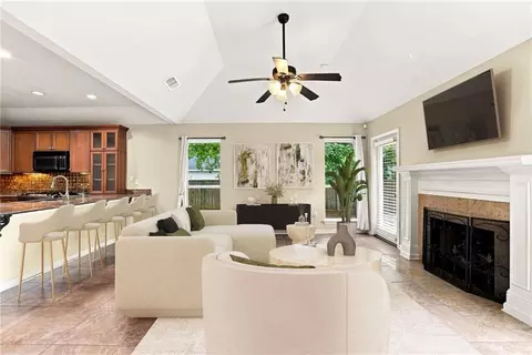 Living - 3325 Bridge St, Slidell, LA 70458 photo 3 of 4