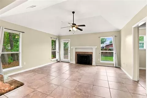 Living - 3325 Bridge St, Slidell, LA 70458 photo 1 of 4