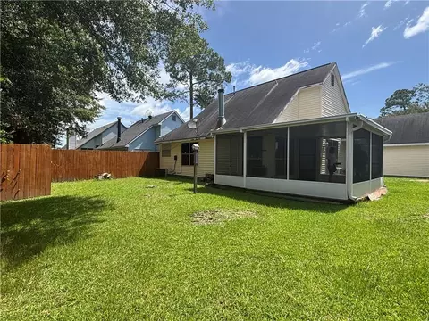 355 E Suncrest Loop, Slidell, LA 70458 photo 12