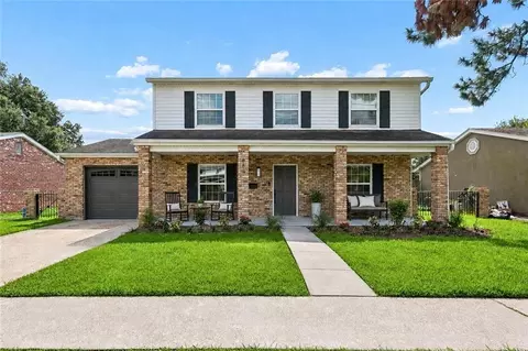 889 Oakwood Dr, Terrytown, LA 70056