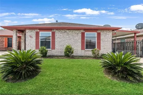 6120 Erin Dr, New Orleans, LA 70126