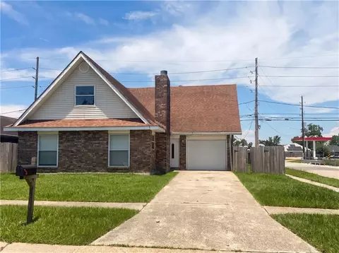 2017 Yorktowne Dr, Laplace, LA 70068