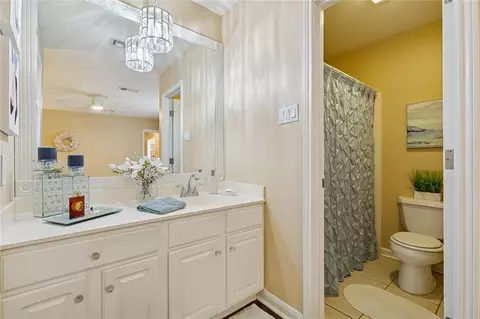 Bath - 63 Normandy Dr, Kenner, LA 70065 photo 1 of 2