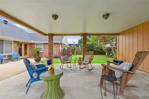 Exterior - 63 Normandy Dr, Kenner, LA 70065 photo 4 of 5