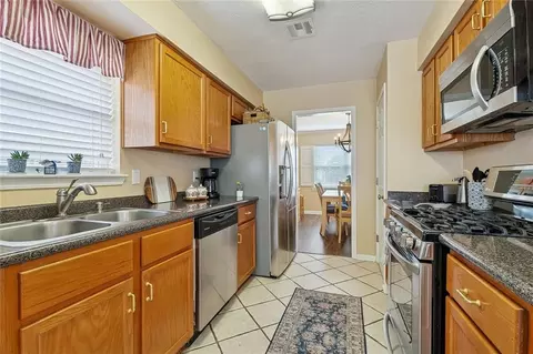 Kitchen - 63 Normandy Dr, Kenner, LA 70065 photo 2 of 2