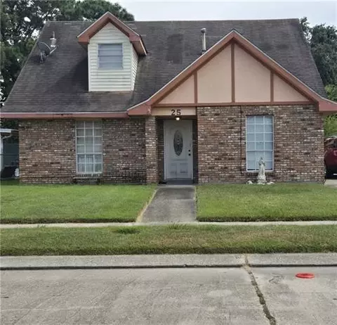 25 Christopher Ct, New Orleans, LA 70128