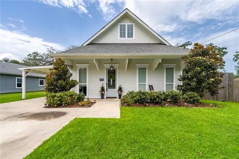 208 E Pecan St, Ponchatoula, LA 70454