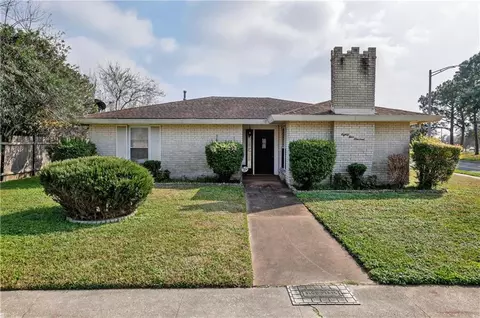 8400 Aberdeen Rd, New Orleans, LA 70127