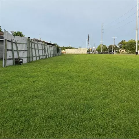 8033 Chef Menteur Hwy, New Orleans, LA 70126