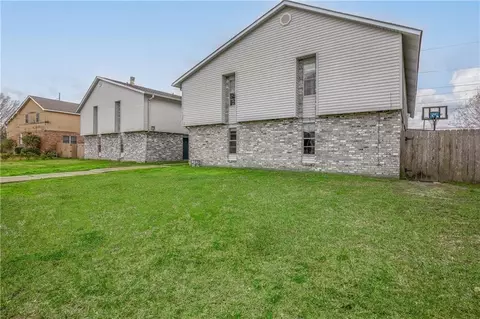 56 Brandon Hall Dr, Destrehan, LA 70047