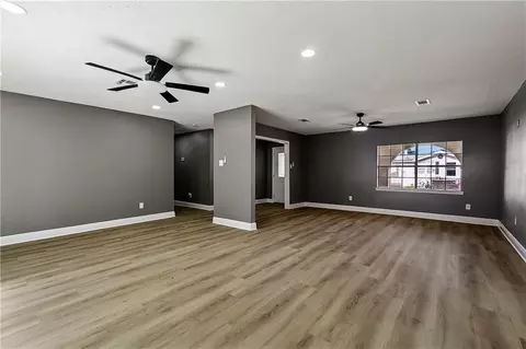 Living - 158 E 7th St, Reserve, LA 70084 photo 2 of 7