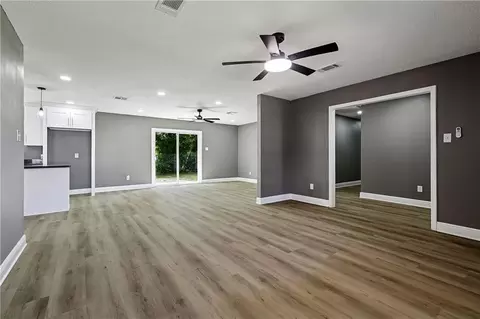 Living - 158 E 7th St, Reserve, LA 70084 photo 5 of 7