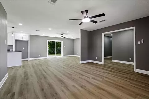 Living - 158 E 7th St, Reserve, LA 70084 photo 5 of 7