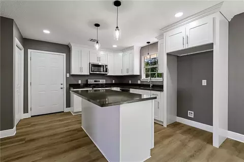 Kitchen - 158 E 7th St, Reserve, LA 70084 photo 3 of 3