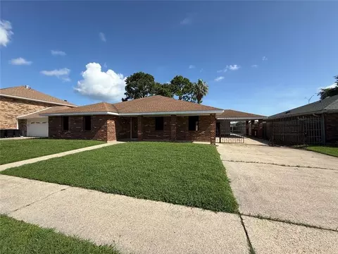 7331 Chadbourne Dr, New Orleans, LA 70126