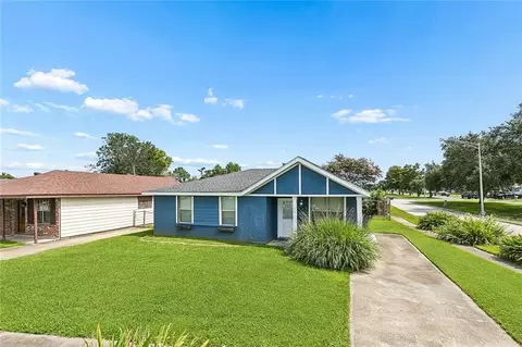 100 Winnona Dr, Westwego, LA 70094