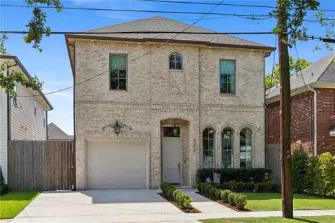 544 Metairie Lawn Dr, Metairie, LA 70001