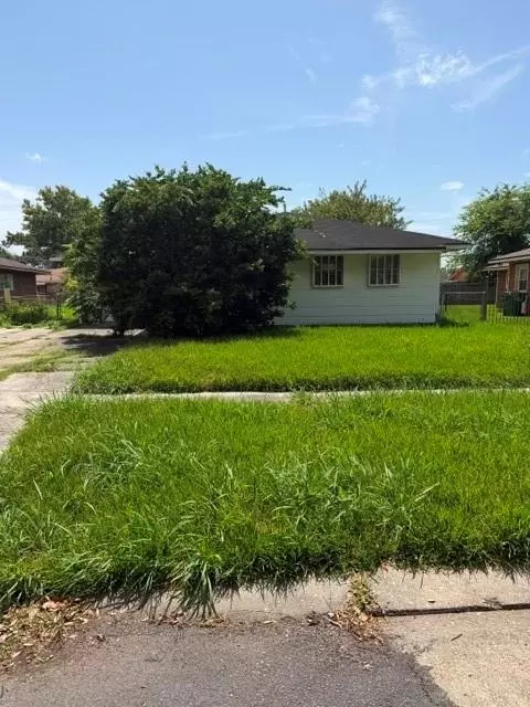 316 Butler Dr, Westwego, LA 70094