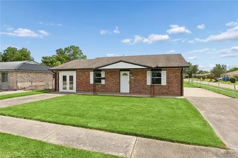 333 Counsel Dr, Avondale, LA 70094