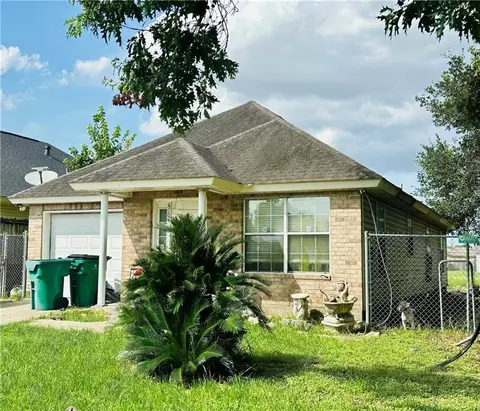 6704 Rue Louis Phillipe Dr, Marrero, LA 70072
