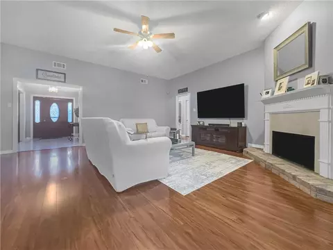 Living - 112 Intrepid Dr, Slidell, LA 70458 photo 1 of 5