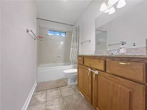 Bath - 112 Intrepid Dr, Slidell, LA 70458 photo 4 of 5