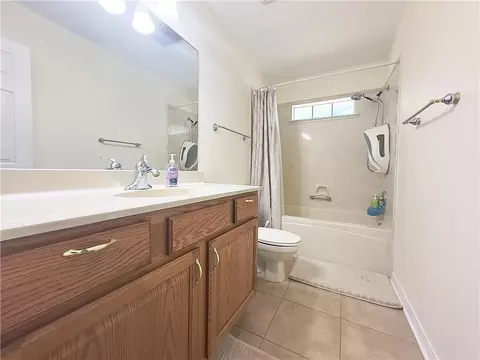 Bath - 112 Intrepid Dr, Slidell, LA 70458 photo 5 of 5