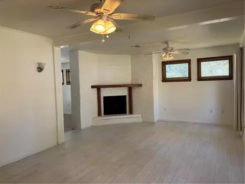 Living - 722 S Harrison St, Covington, LA 70433 photo 1 of 3