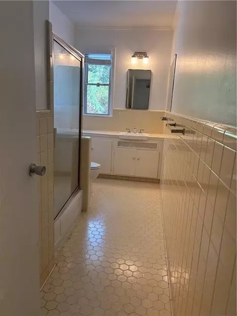 Bath - 722 S Harrison St, Covington, LA 70433 photo 4 of 4