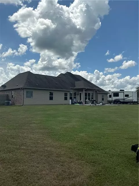 Exterior - 18257 Wolf Pack Trce, Loranger, LA 70446 photo 6 of 7