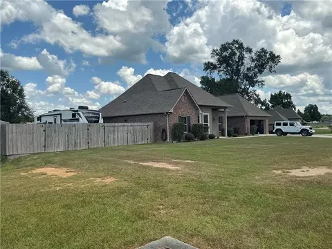 Exterior - 18257 Wolf Pack Trce, Loranger, LA 70446 photo 2 of 7
