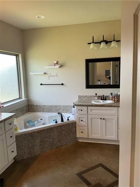 Bath - 18257 Wolf Pack Trce, Loranger, LA 70446 photo 2 of 2