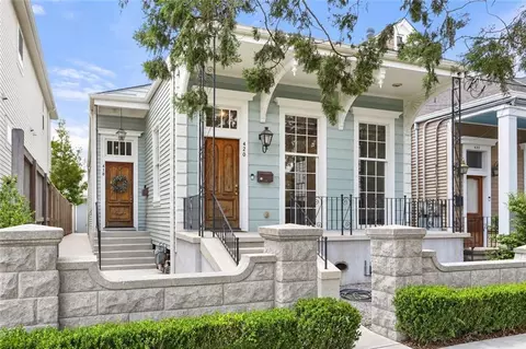 418 Henry Clay Ave, New Orleans, LA 70118