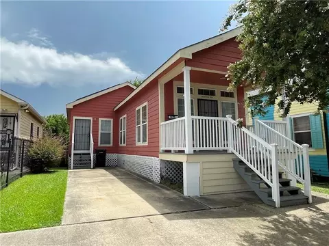 1810 Dumaine St, New Orleans, LA 70116